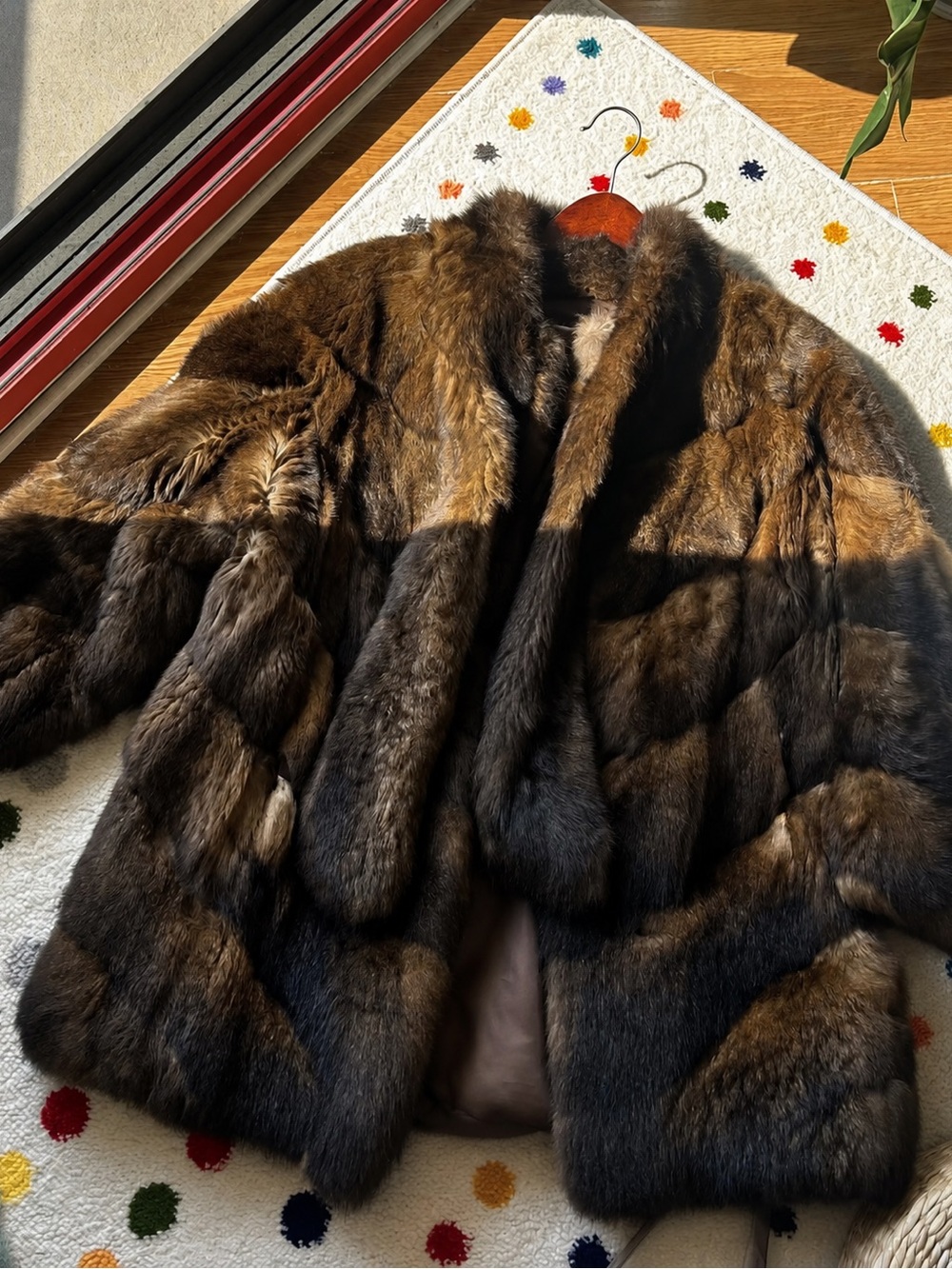Luxurious Canadian Fur Coat - Women's Jacket & Coat